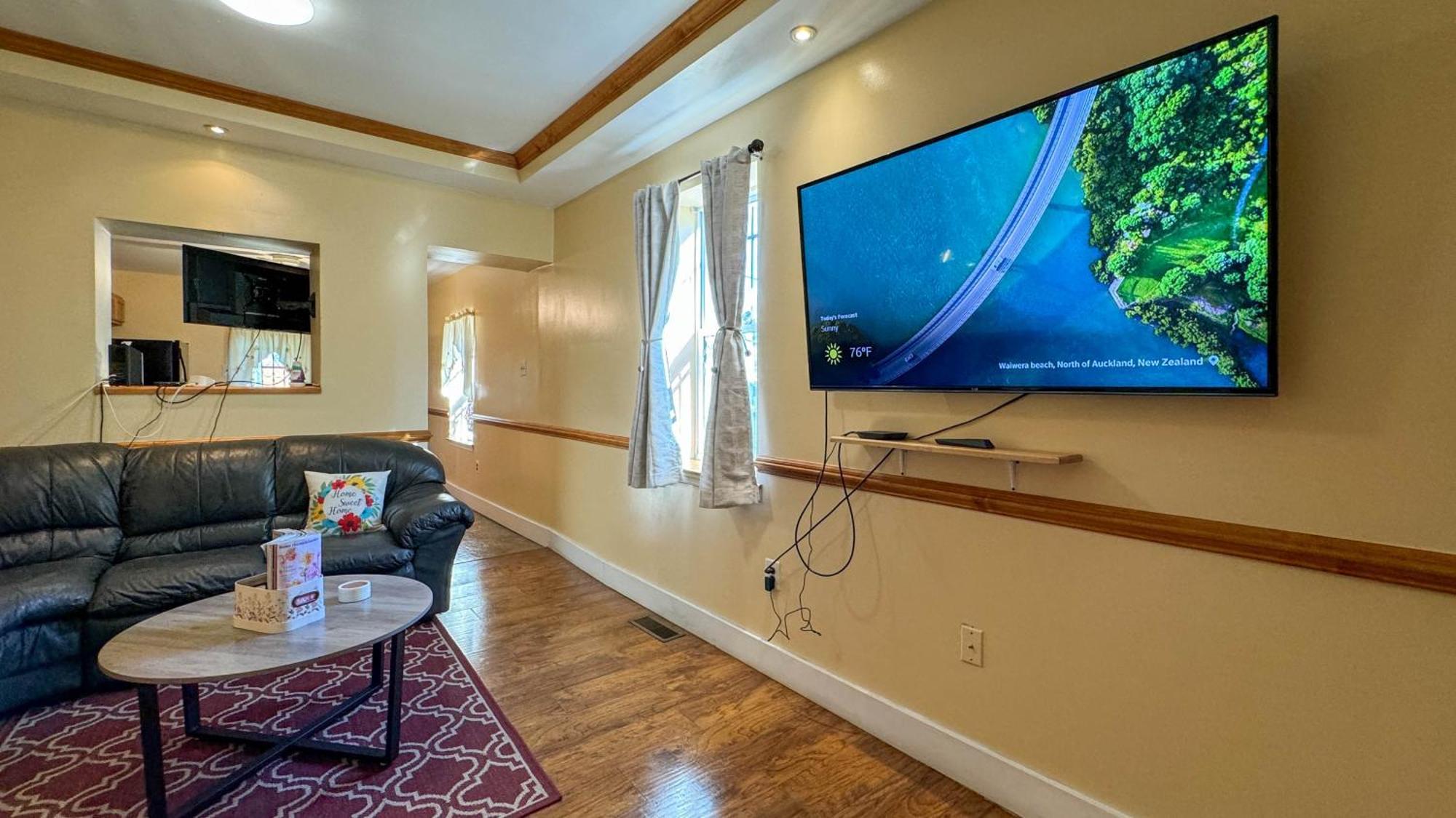 Apartment Charmview